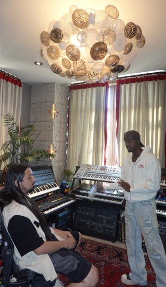 abouthehype's tweet photo. What’s Omah Lay cooking? https://t.co/wQ6Jf54NRx