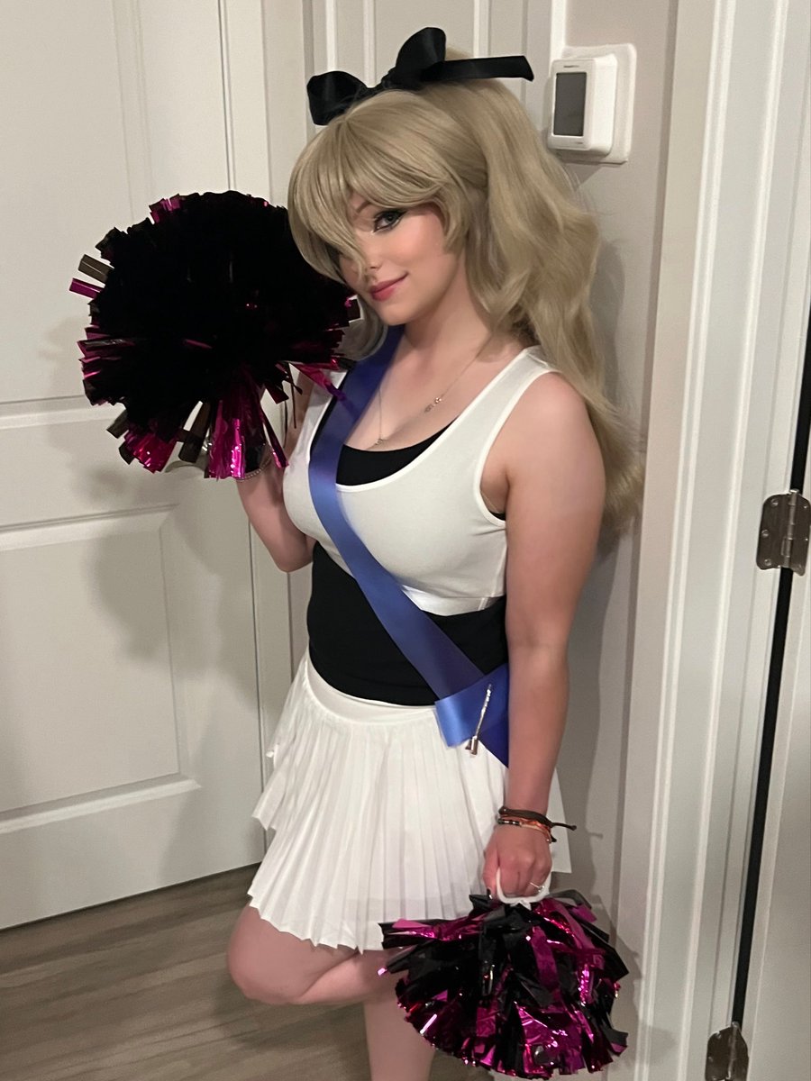 jakeandmads's tweet photo. Cheer Power Corrin cosplay
#fireemblem #cosplay #corrin https://t.co/mCU7rQgN4X