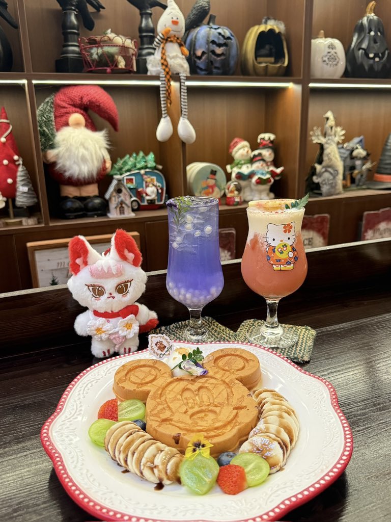 CoekiLau's tweet photo. Eat with Jewel ʚ₍ᐢ. .ᐢ₎ɞ https://t.co/Lz7RNtFN3g