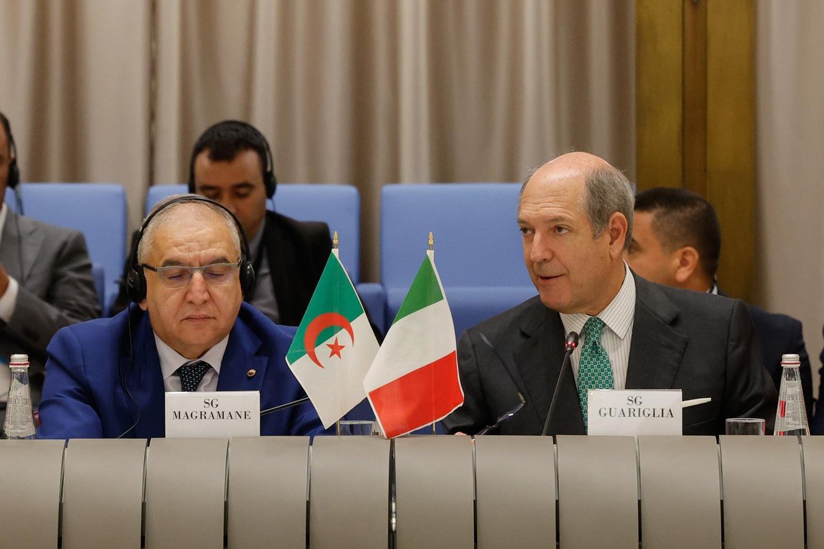 Algeria_MFA's tweet photo. ترأس الأمين العام لوزارة الشؤون الخارجية، السيد لوناس مقرمان، اليوم 30 جويلية 2026 بالعاصمة الإيطالية روما، مناصفة مع نظيره الإيطالي، السيد ريكاردو غواريليا، أشغال الدورة الخامسة للحوار الاستراتيجي الجزائري-الإيطالي حول العلاقات الثنائية والقضايا السياسية والأمنية الشاملة. https://t.co/96H0FsQbCo