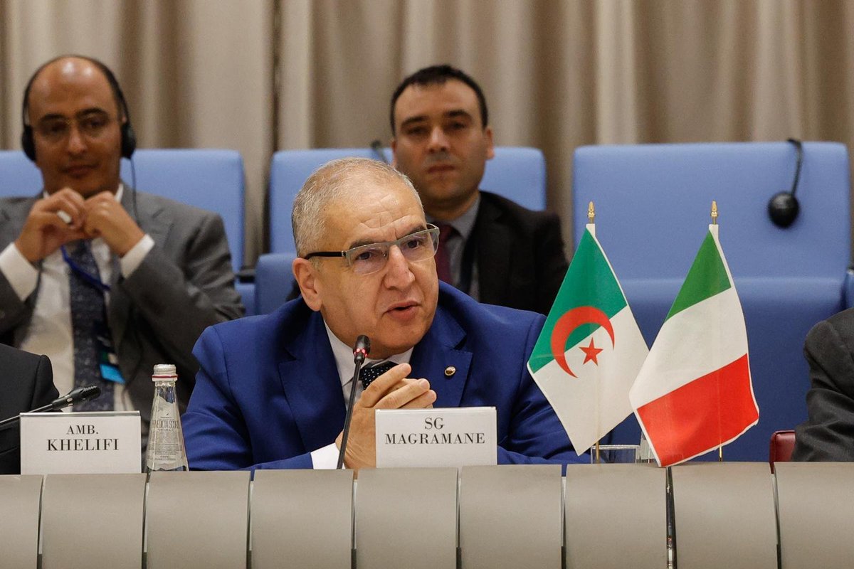 Algeria_MFA's tweet photo. ترأس الأمين العام لوزارة الشؤون الخارجية، السيد لوناس مقرمان، اليوم 30 جويلية 2026 بالعاصمة الإيطالية روما، مناصفة مع نظيره الإيطالي، السيد ريكاردو غواريليا، أشغال الدورة الخامسة للحوار الاستراتيجي الجزائري-الإيطالي حول العلاقات الثنائية والقضايا السياسية والأمنية الشاملة. https://t.co/96H0FsQbCo