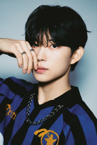 jiS2gw's tweet photo. 1.0건우 넘 잘생...☆ https://t.co/Oqlaiie6IC