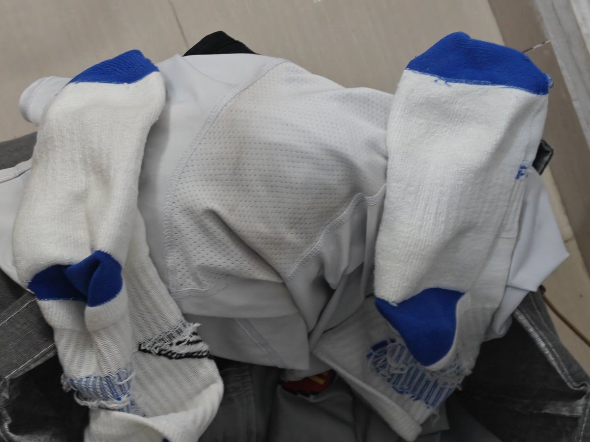 player_Ser's tweet photo. 原味高弹，运动袜，配上新鲜的包皮��。你喜欢么。#包皮垢 #高弹 #骚狗 https://t.co/icLYpuHpyL