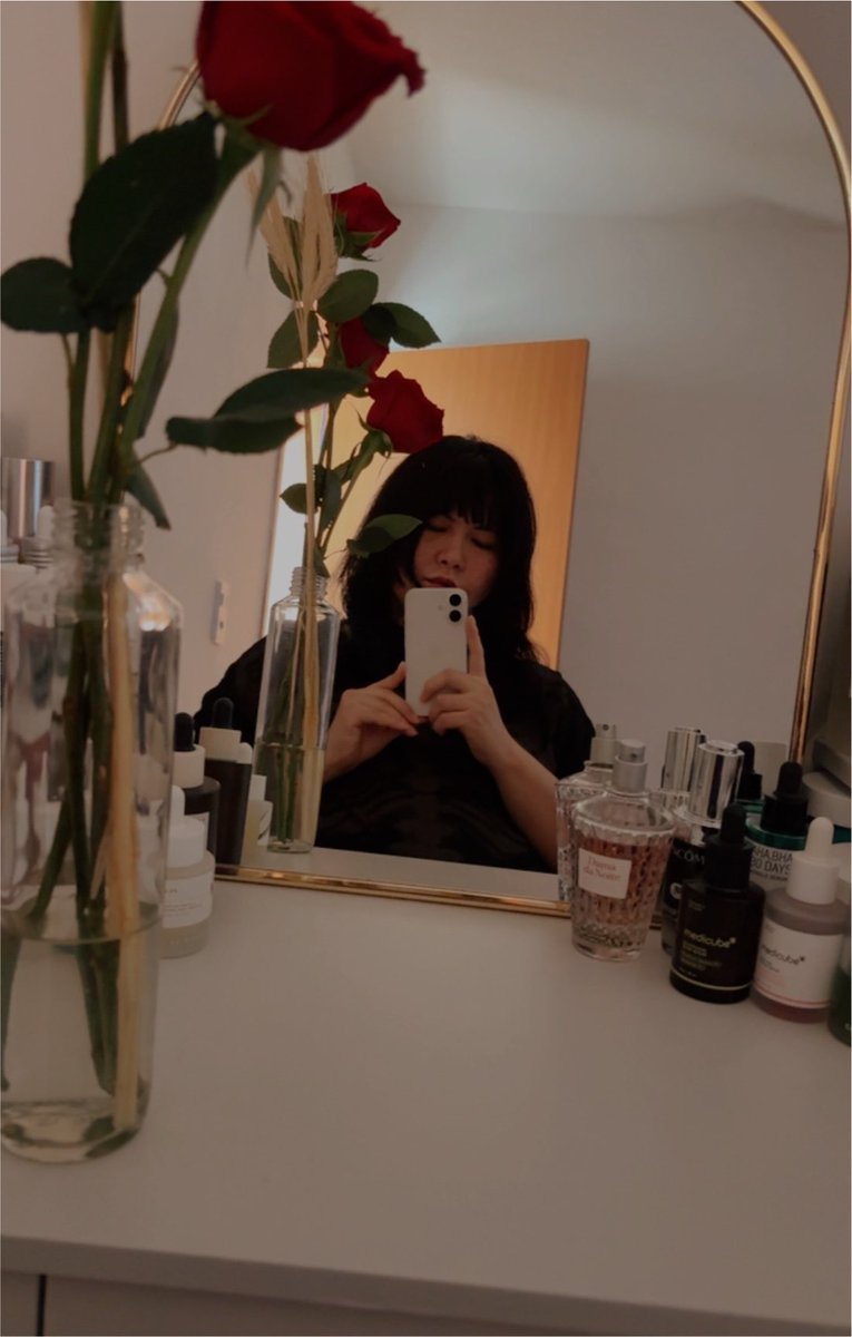 ponzuren's tweet photo. hoje é o meu aniversário!! finalmente 6666 anos ✨🥹🧡 https://t.co/YEs4lcT2YE