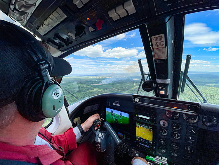 AlbertaWildfire's tweet photo. Alberta uses a combination of ground and aerial firefighting resources when fighting a wildfire. 

Learn more about our current job openings: https://t.co/xMUyTFZmqE https://t.co/GqiinsXs2c