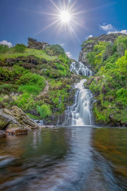 yesjimstheman's tweet photo. Assaranca Waterfall,  County Donegal, Ireland, Pat Cook!💚🇮🇪☘️ https://t.co/o3cBEcmWGL