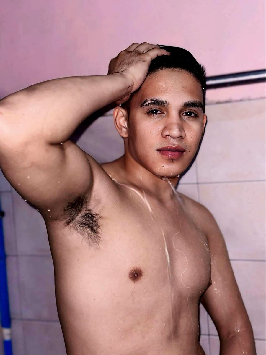 veric_mark's tweet photo. Do you want macha?
Visit na sa @Radiance_banawe 
Makatikim ka mailing ng dambuhalang matcha 
@altercation1995 
@simplyme101486 https://t.co/a7E1Ythp1K