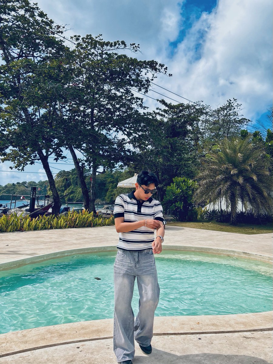 thehatredonee's tweet photo. 💙☀️🕶️ https://t.co/aEXVnNJswJ