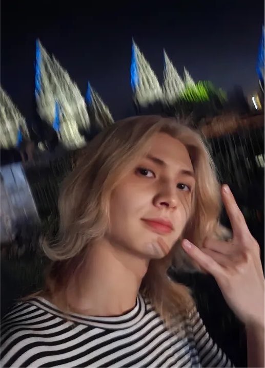 jungsupudding's tweet photo. WOI AJUY SELCA PRAMBANAN 😭😭😭😭😭😭 https://t.co/BwEKMfp03x