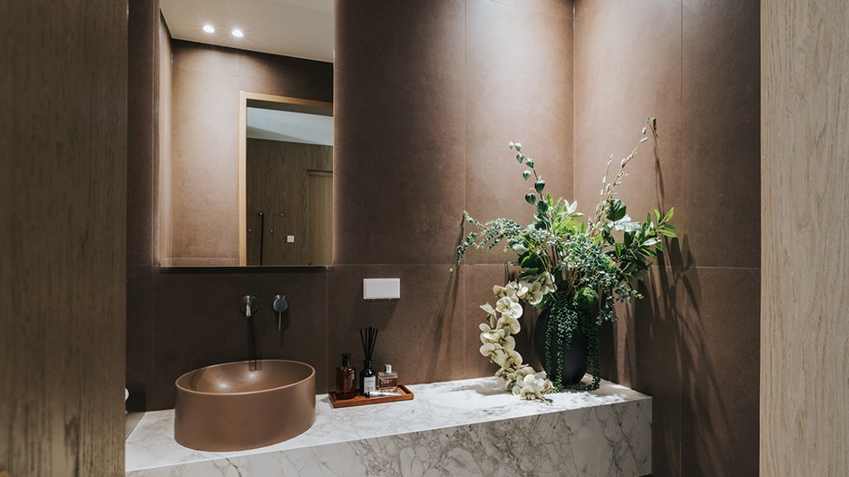 FlaminiaDesign's tweet photo. Regati: sostenibilità, comfort e design affacciati sul mare, con stanze da bagno firmate Flaminia.
---
Regati: sustainability, comfort and seaside design, featuring bathrooms by Flaminia.
👉 https://t.co/UgYBrK3JiS

#CeramicaFlaminia #BathroomDesign #ItalianDesign #InteriorDesign https://t.co/OB1mSruszt