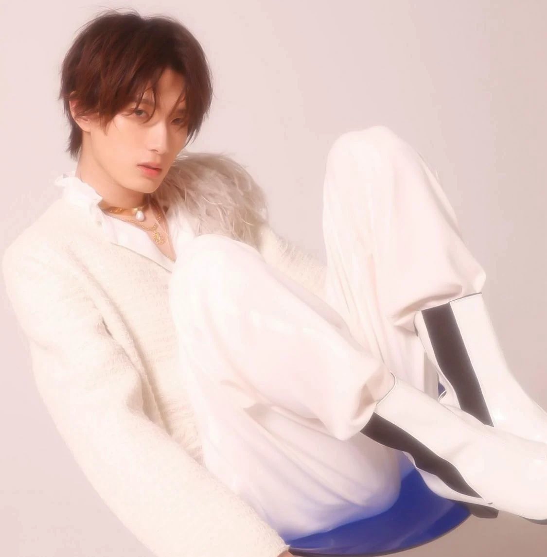 dendendandan0's tweet photo. ほんとに白がよく似合う方で
 #MILK  #山中柔太朗 https://t.co/AWl6GIpImz