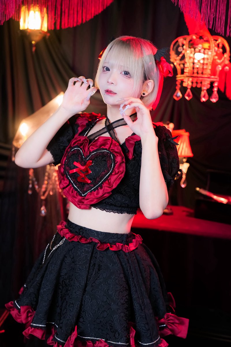 bloody__sugar's tweet photo. ✦・┈┈┈ビジュアル公開┈┈┈ ・✦

  🥀 ばじる(@oisi_basil ) 🥀

　⛓️Birthday：7/21

　⛓️ MBTI：INFJ

　⛓️♡ : 煙、散歩、麺類

「 ドールになりたい陰キャです 」

✦・┈┈┈┈┈┈┈┈┈┈┈┈┈ ・✦ https://t.co/tsPomlrmEY