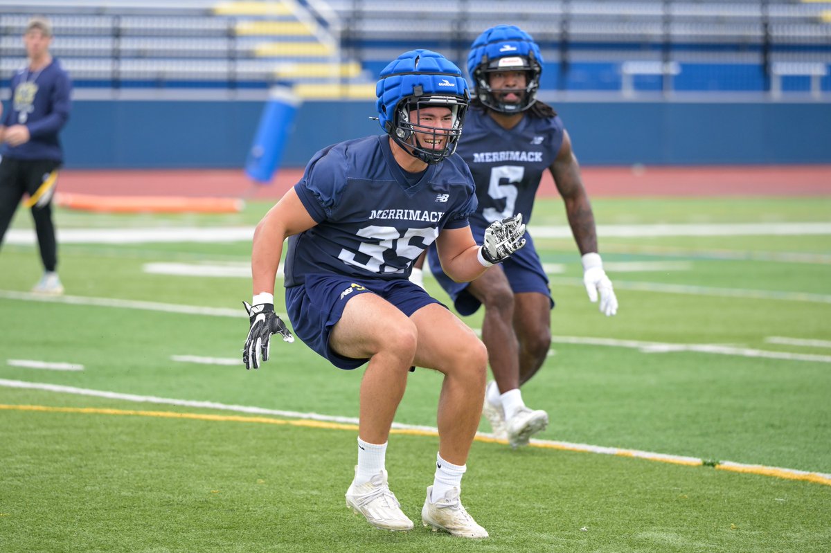 Merrimack_FB's tweet photo. Happy to strap the helmets back on.

#GoMack | #FAST | #STRAIN https://t.co/iBSgKUj0tx