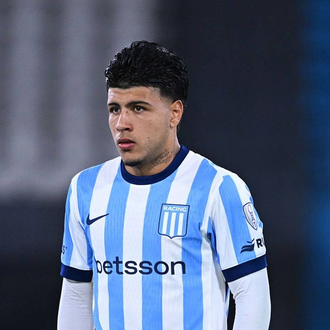 elprimer_grande's tweet photo. 🚨 Tomás Pérez arregló su salida y ahora jugará, a préstamo por un año, en #DefensayJusticia.

Los directivos de #RACING le fijaron una opción de compra por el pase, cuyo monto aún no trascendió. Es la tercera vez que sale cedido: antes jugó en #LosAndes y #FKJedinstvoUb 🇷🇸. https://t.co/7f4ocIPPEt