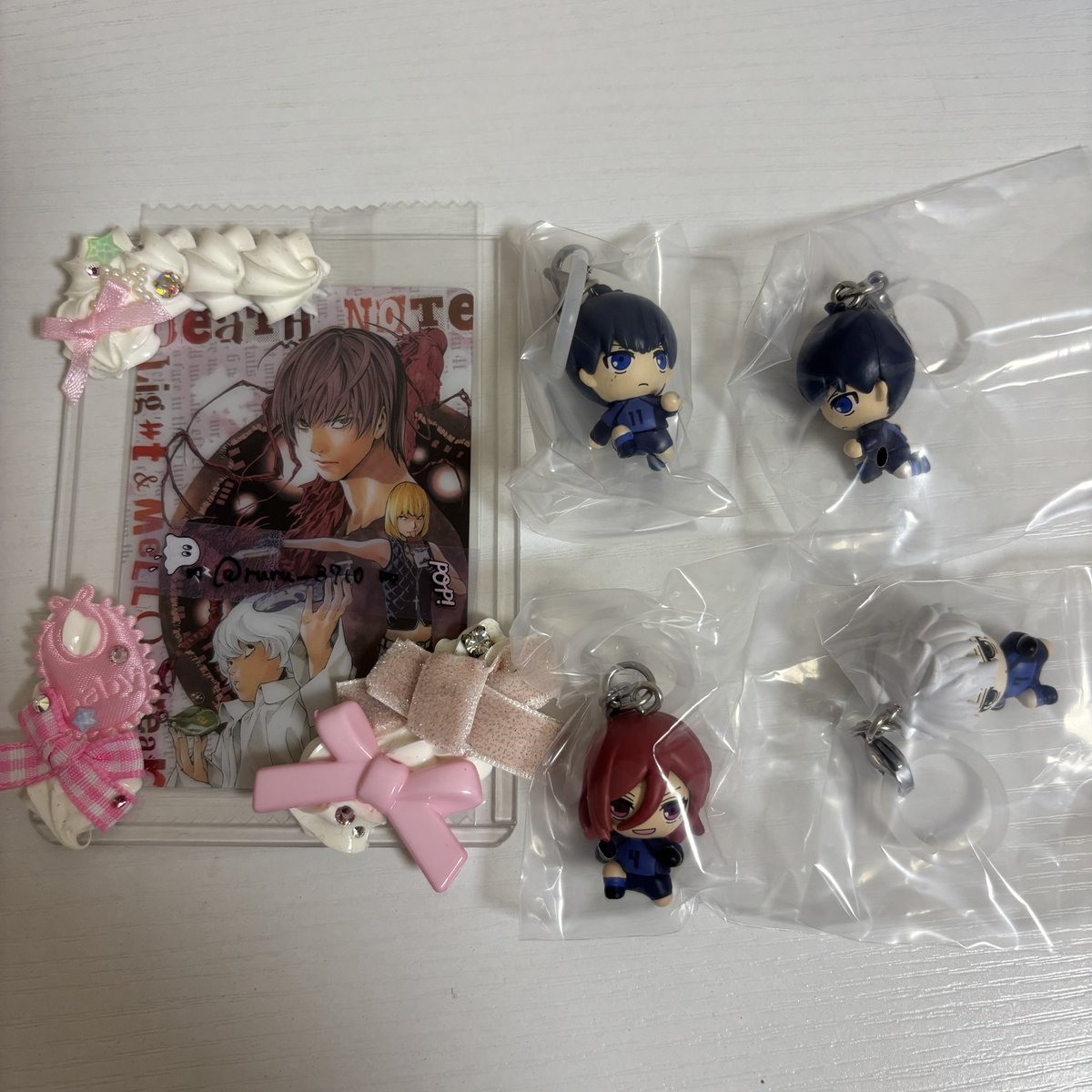 ruru_3710's tweet photo. 【交換・譲渡】ブルーロック めじるしアクセサリー  ガチャガチャ

求：糸師凛or定価＋送料
譲：潔世一×2、千切豹馬、凪誠士郎

✧横浜手渡しor郵送 交換
✧画像2.3枚目から見てわかる通り初期汚れございます。予め承知の上リプお願いします。
検索からでもお気軽にお声掛け下さい！ https://t.co/mrgJfPKrNo