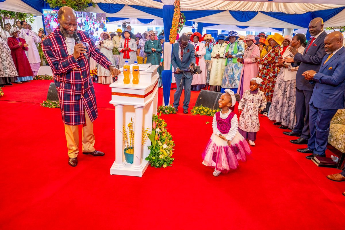 Stepoguma1's tweet photo. By the power of the cross of Jesus, Faith Kipchumba who was a total cripple stood up and walked away #ThePotencyOfJESUS https://t.co/rp4K0NrTda
