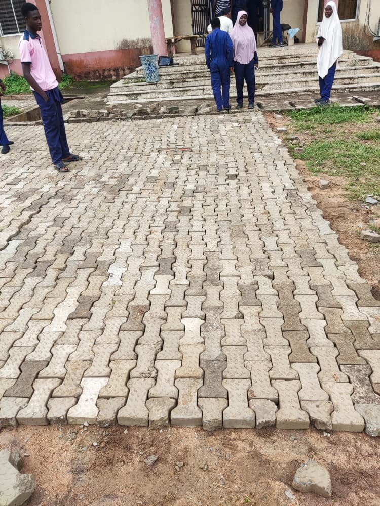 Wammy_05's tweet photo. SWEP WEEK 7 DONE AND DUSTED
LAYING AND INSTALLATION OF INTERLOCKING BLOCKS
#funaab #swep2026 https://t.co/i7s5QZL32G