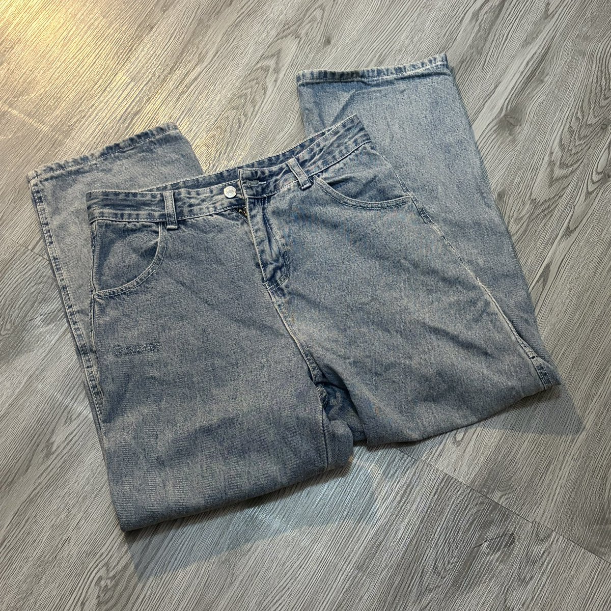 _wwhs's tweet photo. ˖ ݁ 𐙚 ส่งต่อ ̊ กางเกงยีนส์ 

: 130 bath ˖ ݁ 

: shipping free
#ส่งต่อเสื้อผ้า #ส่งต่อเสื้อมือสอง #ส่งต่อเสื้��ผ้ามือสอง #เสื้อผ้ามือสอง #ส่งต่อเสื้อผ้าราคาถูก #โล๊ะตู้เสื้อผ้า https://t.co/GYFX1hLOyV