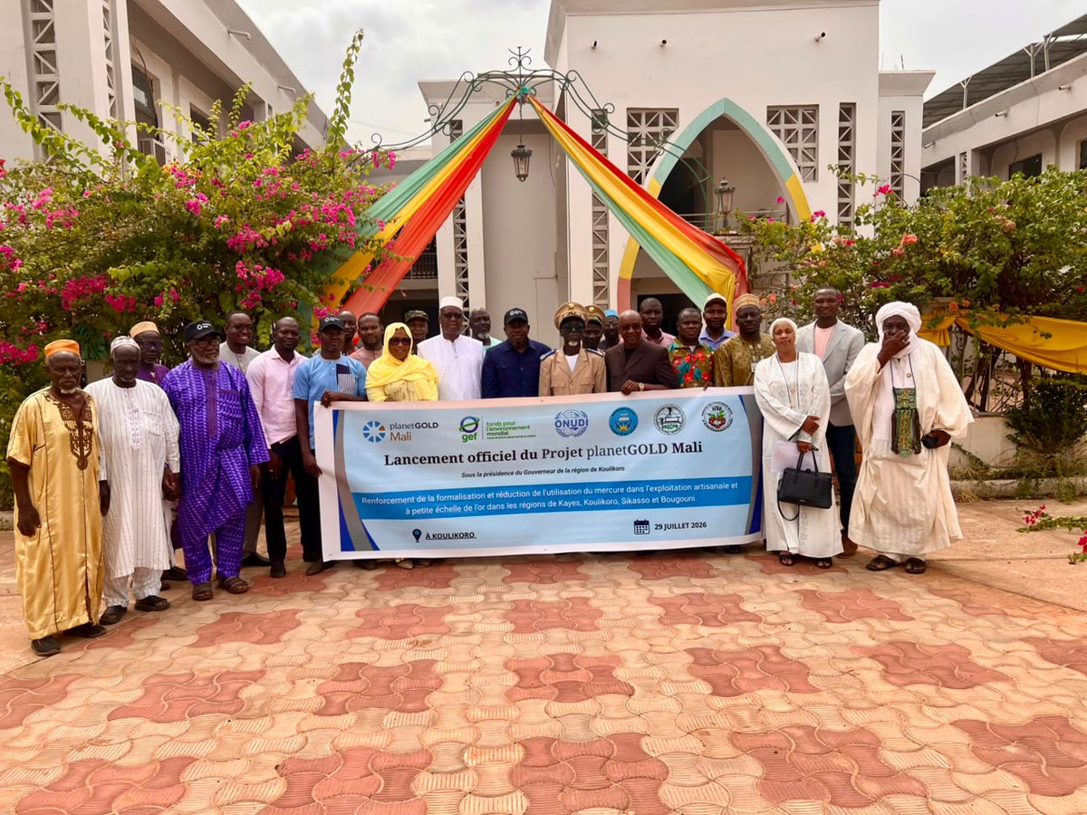 planetGOLDMali's tweet photo. ✨ Top départ à #Koulikoro🇲🇱 !

Le 1er lancement officiel régional de #planetGOLDMali, c’est :
👥 30+ participants mobilisés
🤝 Une forte mobilisation des acteurs locaux
🌍 Un objectif commun : accélérer la transition vers une exploitation de l’or sans mercure.

 #OrSansMercure https://t.co/dHHtY3QqDR