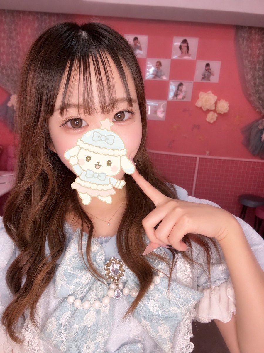 macaron_palette's tweet photo. 【お知らせ⋆͛📢⋆】

マカロンパレットに新しいお姫様が加入します！🎀

📛名前 みう(@mcrn_miu )

🎂誕生日 ３月２３日

💜好きな物 美容、スイーツ🍰

👑一言　会いに来てくれると嬉しいです🎀
よろしくお願いします👶🏻🩷

8/3(月)初登城になります！！
沢山のご来城お待ちしております💜 https://t.co/cSfsmkVlDI