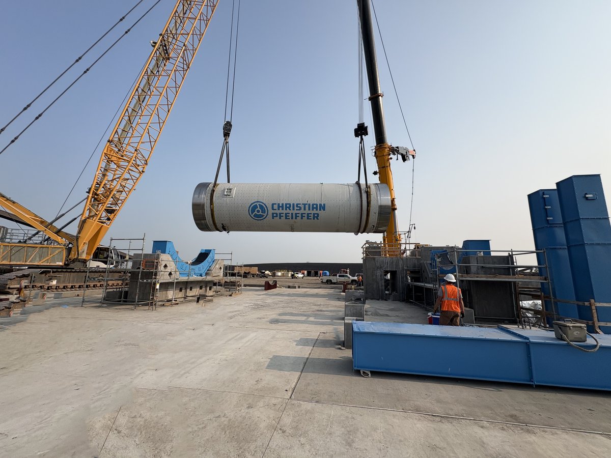 CPfeiffer_1925's tweet photo. A successful ball mill installation demands more than equipment delivery. 

Our team supported the customer throughout the erection phase, ensuring every component was installed accurately to achieve the designed performance from day one.

#ChristianPfeiffer #ChallengeAccepted https://t.co/UMSRET7Fou