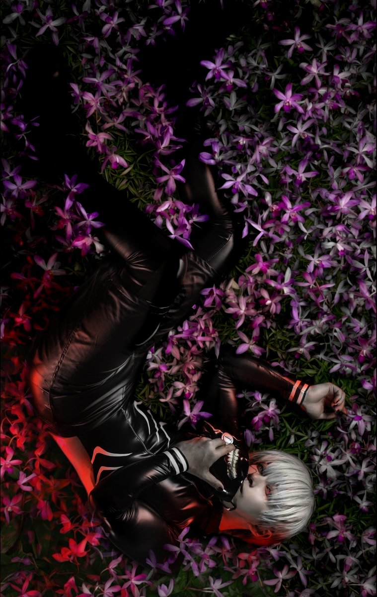 tacto_0's tweet photo. cos
   東京喰種

──────                  屍爛 https://t.co/4QVKXUbiqI
