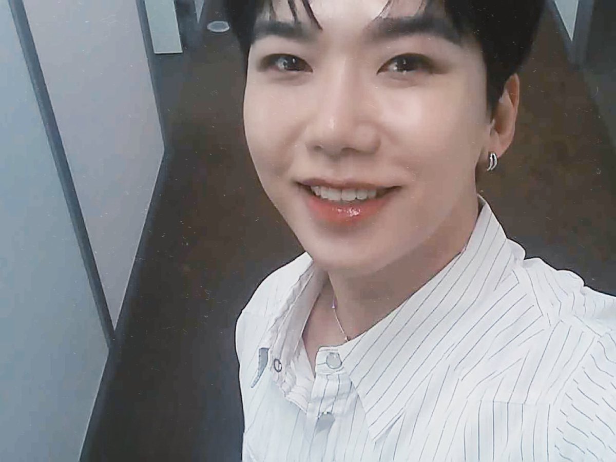 FAVE1_official's tweet photo. 【#RockHyeon】

:¨ ·.· ¨:
 `· . ♡
Mini Fan Meeting
First Love ... ♡
2026.08.29

༉‧₊˚✉️🍈彡
https://t.co/BH5C35QnLQ

#ロクヒョン #록현 https://t.co/5s4jzKTdQt