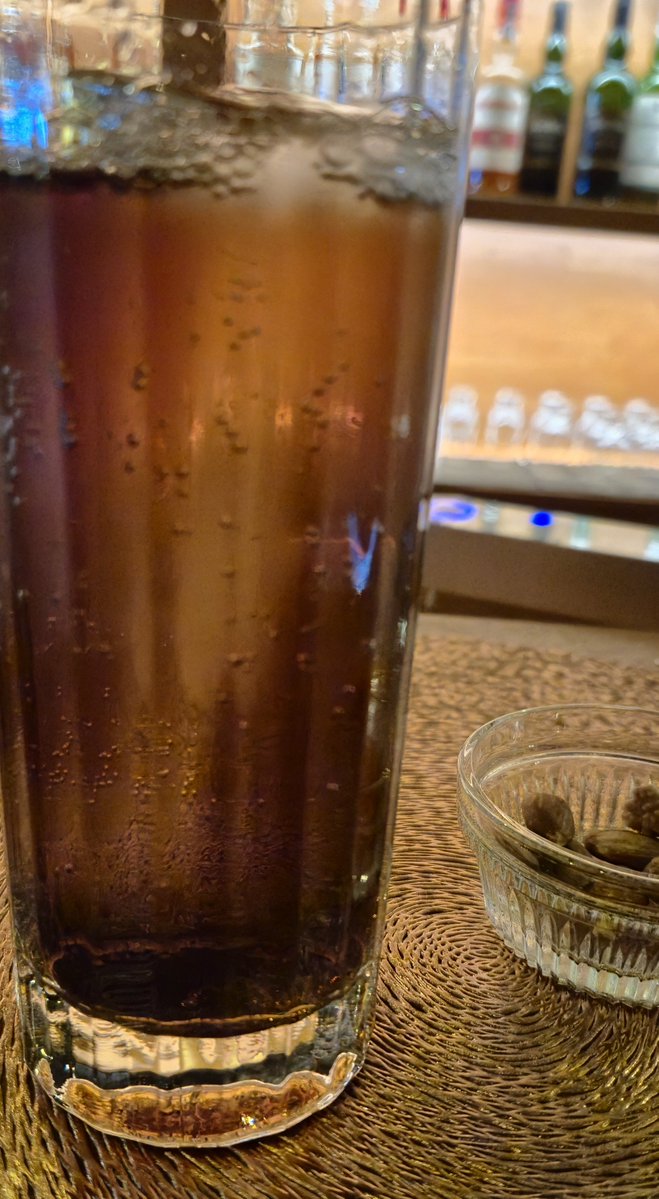 JEIESU00's tweet photo. 🥂 https://t.co/oSdjEq9Sbs