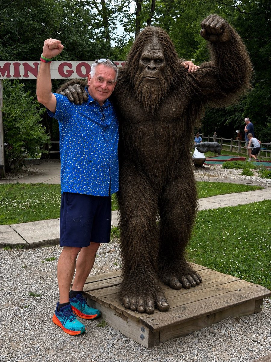 DomTiberi13's tweet photo. Hey @BeauBishop    @TIM_MAYsports 
 I am back on X… Give uncle Dom some loving with the masses!!! And Bigfoot says hi!!! https://t.co/15Tr2OAKBp