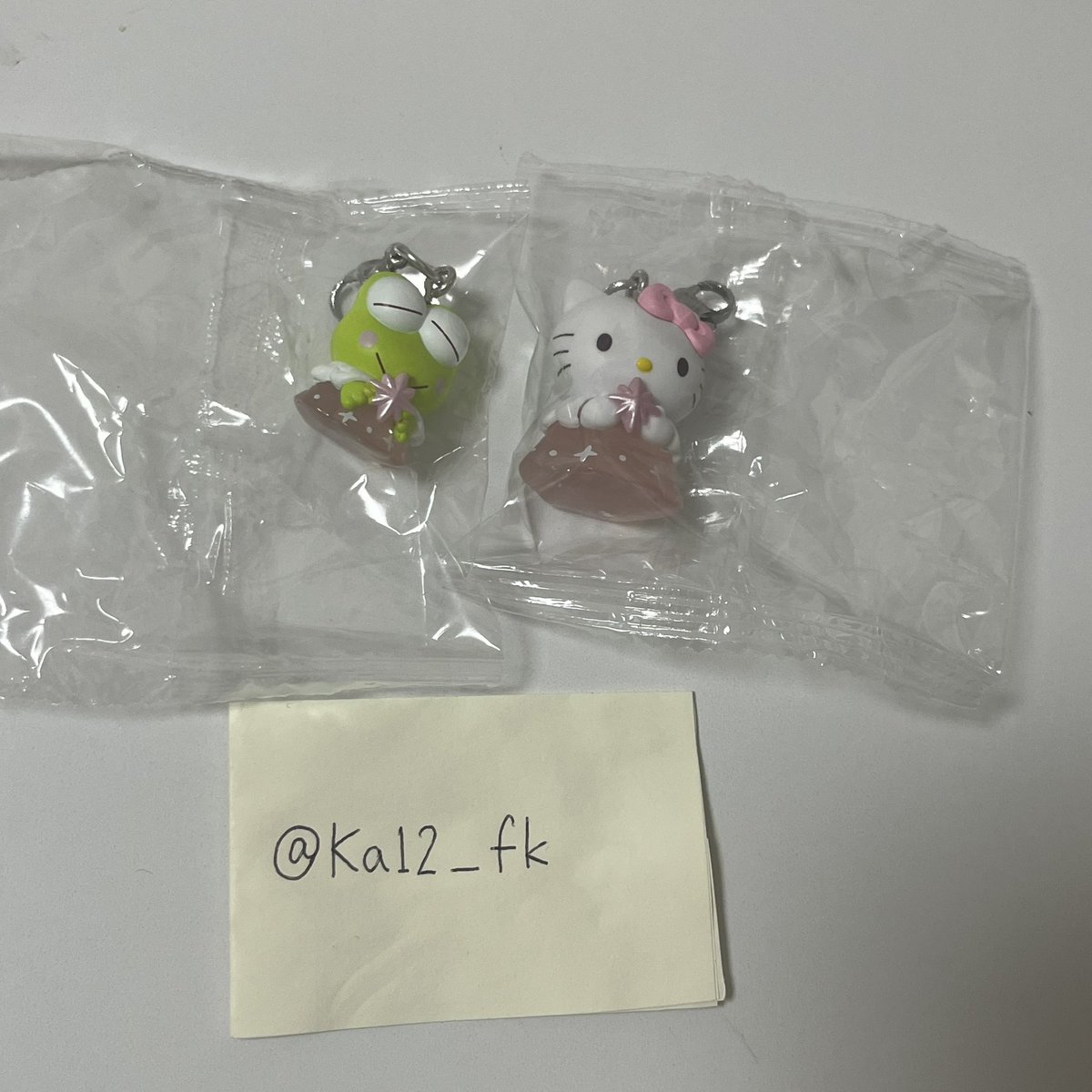 Ka12_fk's tweet photo. サンリオ交換

譲）星色天使チャームキャンディピンクver.
　・ハローキティ
　・けろけろけろっぴ
求）定価＋送料（PayPay）

お気軽にお声掛けください https://t.co/0UNMlhAU1l
