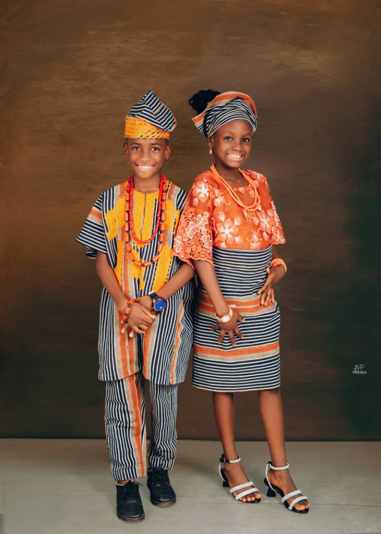 BimbolAdedapo's tweet photo. Guys,

Help me wish my niblings a Happy Birthday, 9 years ago, I officially became uncle to Twins....

Oluwalonimi &amp; Toluwanimi 

God's Grace &amp; Favor, shall continue to radiate all over their lives Amen

Ejire Ara isokun 🕺💃🕺 

#HappyBirthdayTK https://t.co/15oLp0xRT8