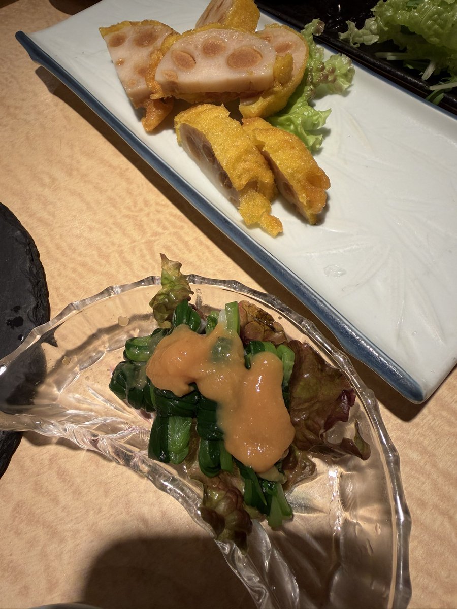 Chakasan_esp's tweet photo. 熊本のからし蓮根と一文字ぐるぐるは
酒飲みにはたまらん逸品なので
熊本に来たらまず食え。 https://t.co/gVo7LGM1Vl