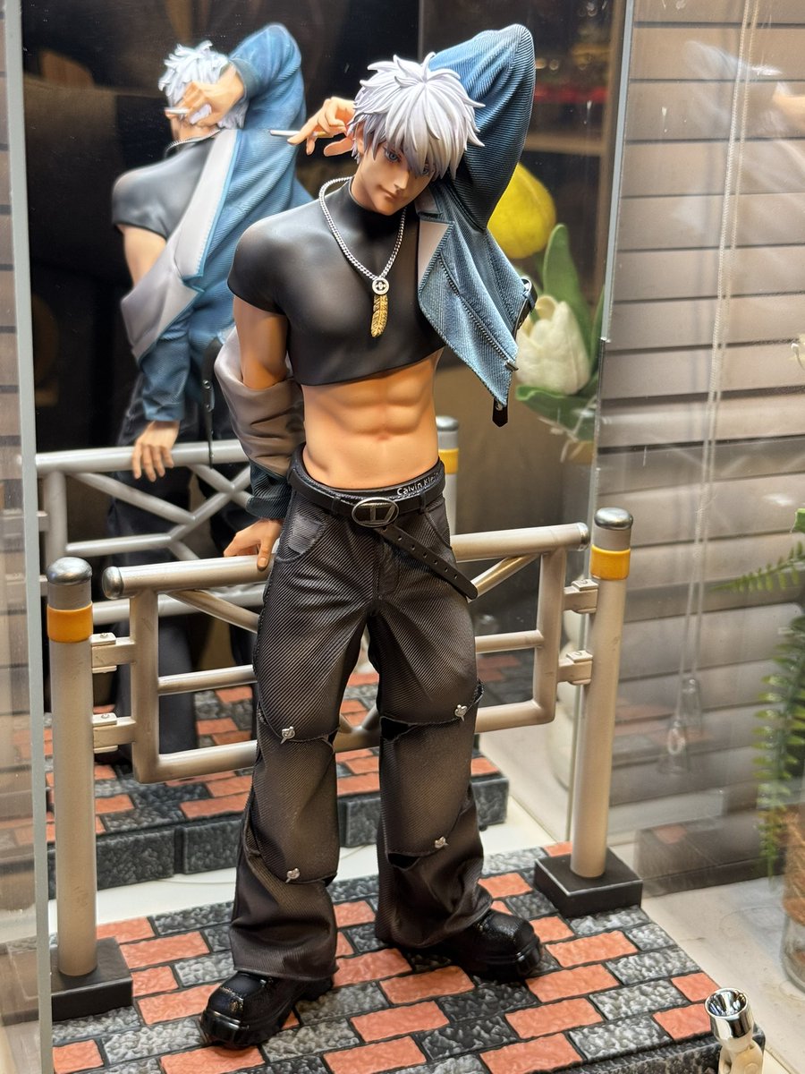 Mickeyslip97's tweet photo. ได้มาแล้ว Gojo Satoru จาก Neon Studio งานสวยดีเทลตรงปก แอบตกใจตรงที่รายละเอียดตอนพรี ไม่ได้แจ้งว่างานนี้มี Cast-Off ภาพตัวอย่างก็ไม่มีแบบแคส แต่เปิดกล่องมาคือจึ้ง มีบอดี้อีกอันแบบถอดหมด พร้อมกับดุ้นให้เปลี่ยนอีก 4 แบบ 5555 ไอเลิฟมาก🤣 https://t.co/IRh4Z2wi3q
