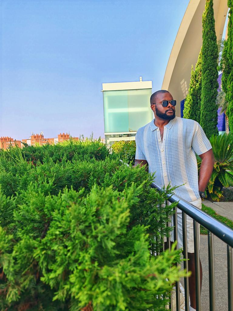 UnkleAyo's tweet photo. Your reward is in Heaven, they said. 

I have tasted some of the rewards on earth, I don't think I have the patience for Heaven. 

Earthly vanity? Gbewa jor. 🤲🏾 😔 https://t.co/bjvxclOe5m