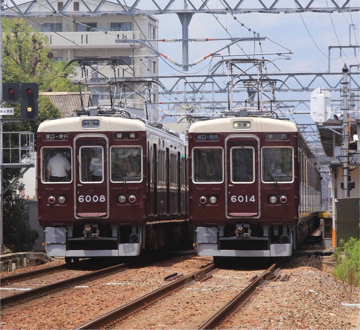 kinky227's tweet photo. 支線落ちからの本線復帰は2000系や2300系で見られるくらいで、基本的に支線落ち→廃車の流れ https://t.co/Kpyr94EEle