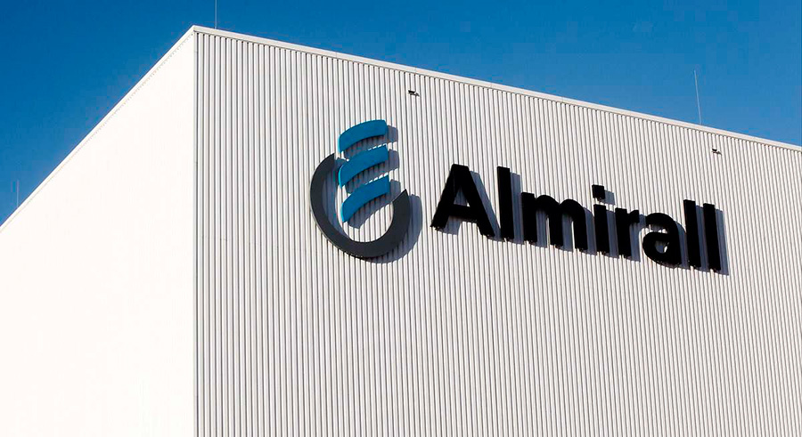 pharmamarket's tweet photo. #Economía | Almirall impulsa su crecimiento con un aumento del 7,5% en ventas,  respaldado por el sólido comportamiento de su porfolio en dermatología

📰https://t.co/9bDPQgsiUV https://t.co/p9UKkf8m8p