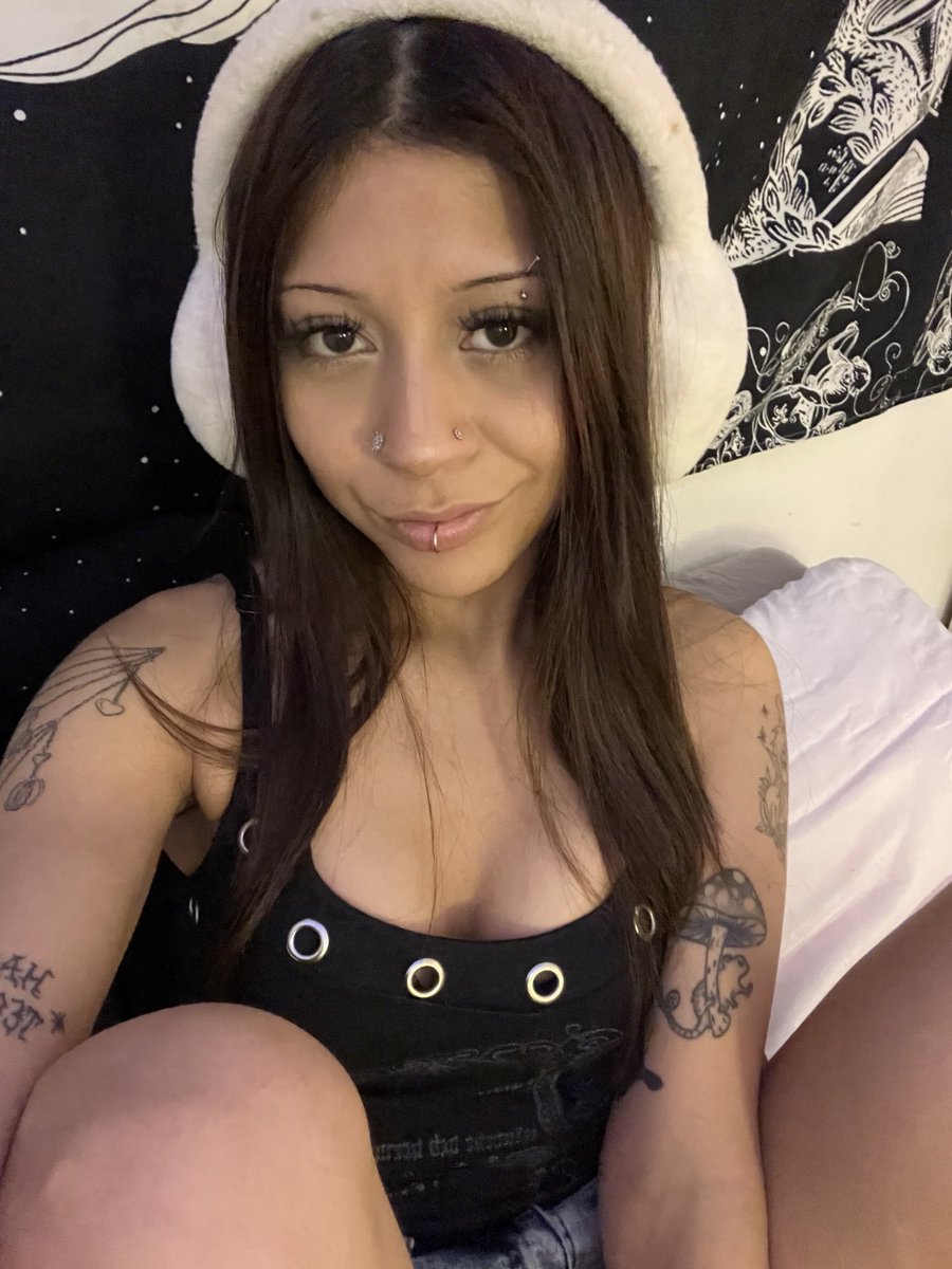 abbieppl's tweet photo. currently unavailable, music play. https://t.co/hUpzz9qrrH