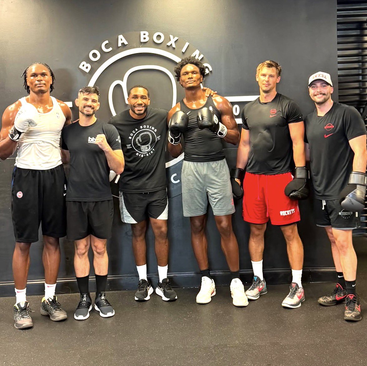 CadesAttorney's tweet photo. Ausar and Amen getting boxing work in over the offseason https://t.co/6y3iJ9jIG3