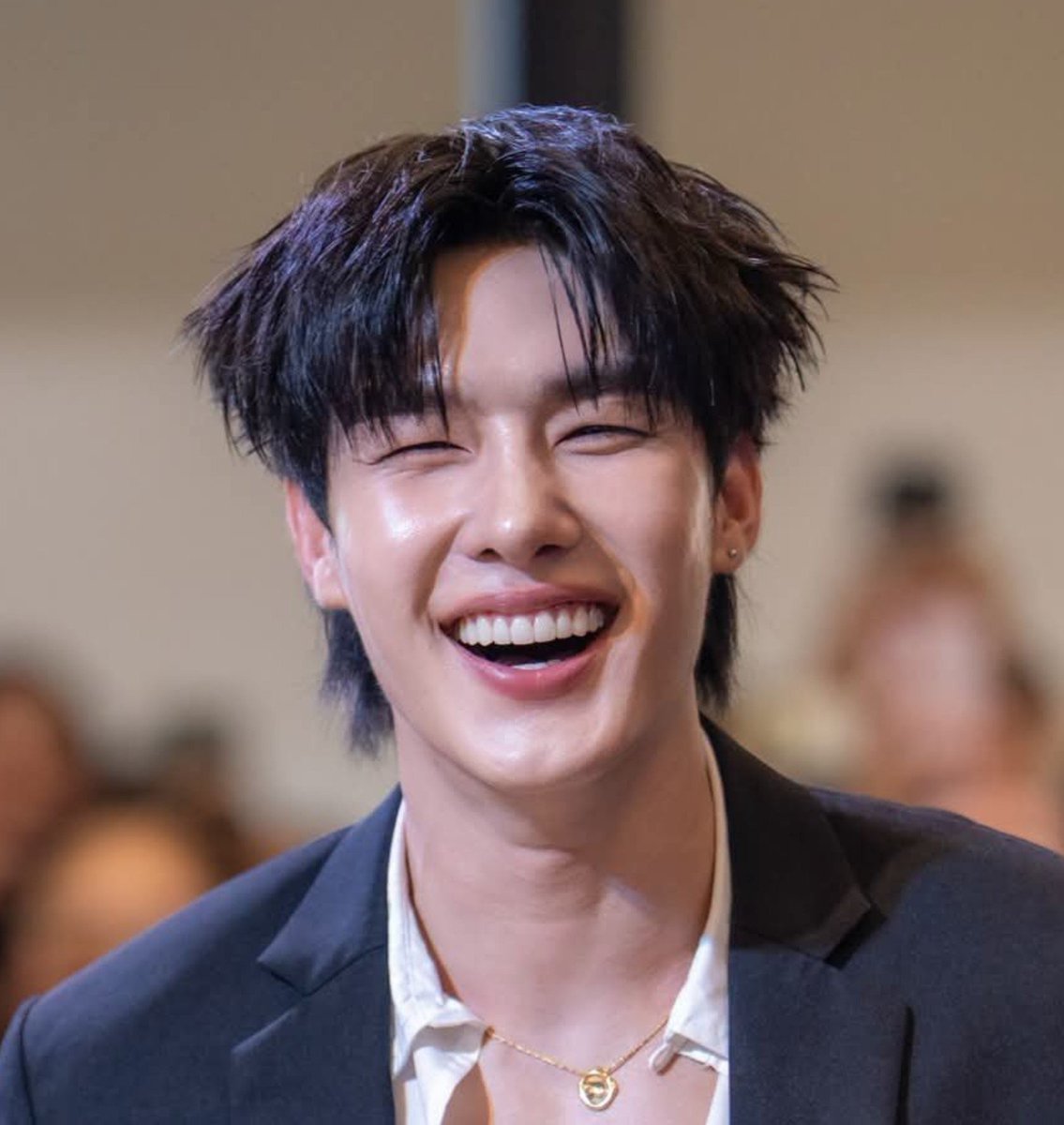04JJMe's tweet photo. รอยยิ้มที่เหมือนแสงแดดยามเช้าที่คอยหล่อเลี้ยงและชโลมจิตใจ https://t.co/zMD2L87jKs