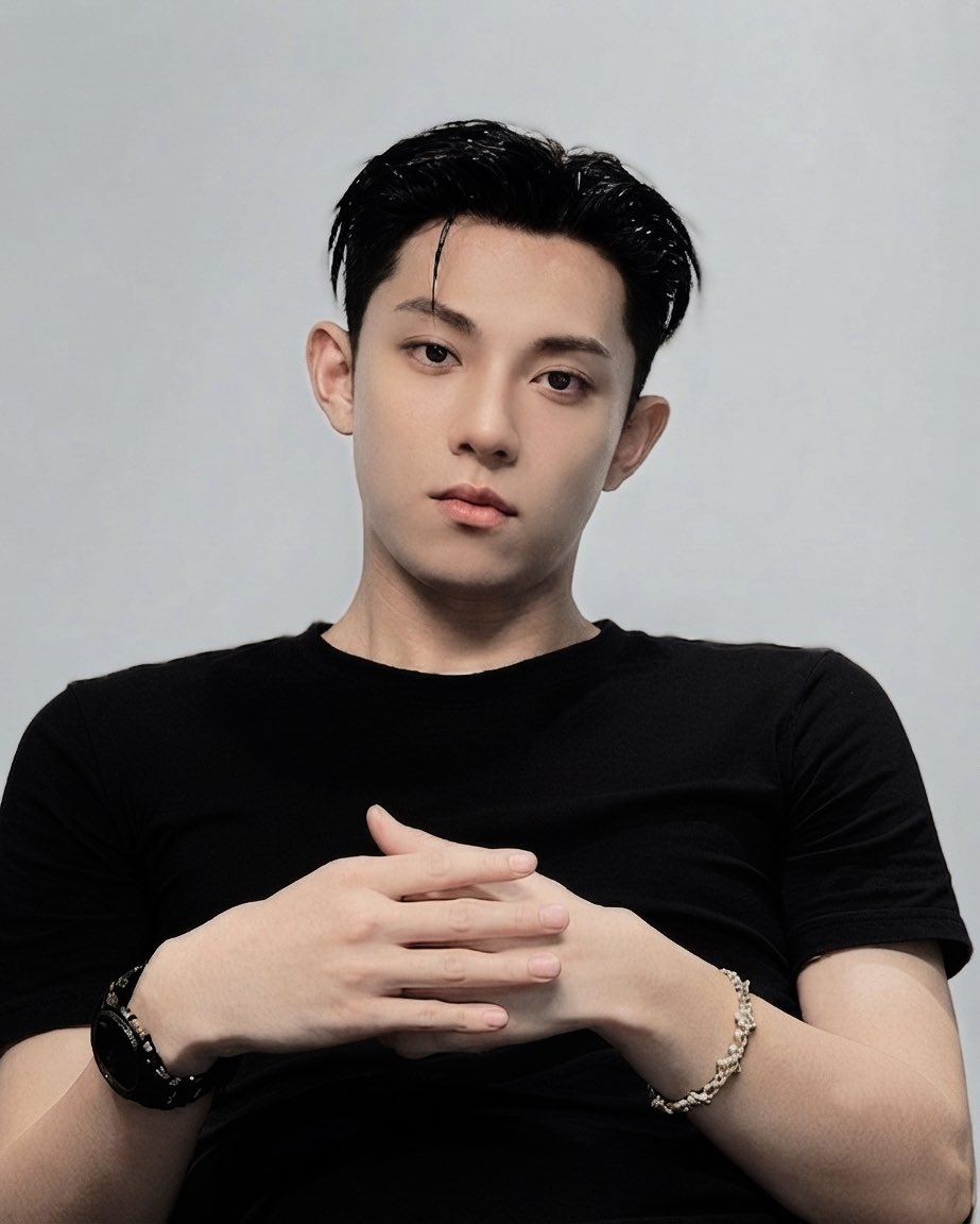 wruicx's tweet photo. Adam : ga liat jam? Aku kasih kamu waktu malah keluyuran 

Yulian : hmn? Aku bingung habisin uang kamu dengan cara gimana lagi ૮꒰ ˶• ༝ •˶꒱ა 

— ryulyul https://t.co/VCrp4O9z5Y