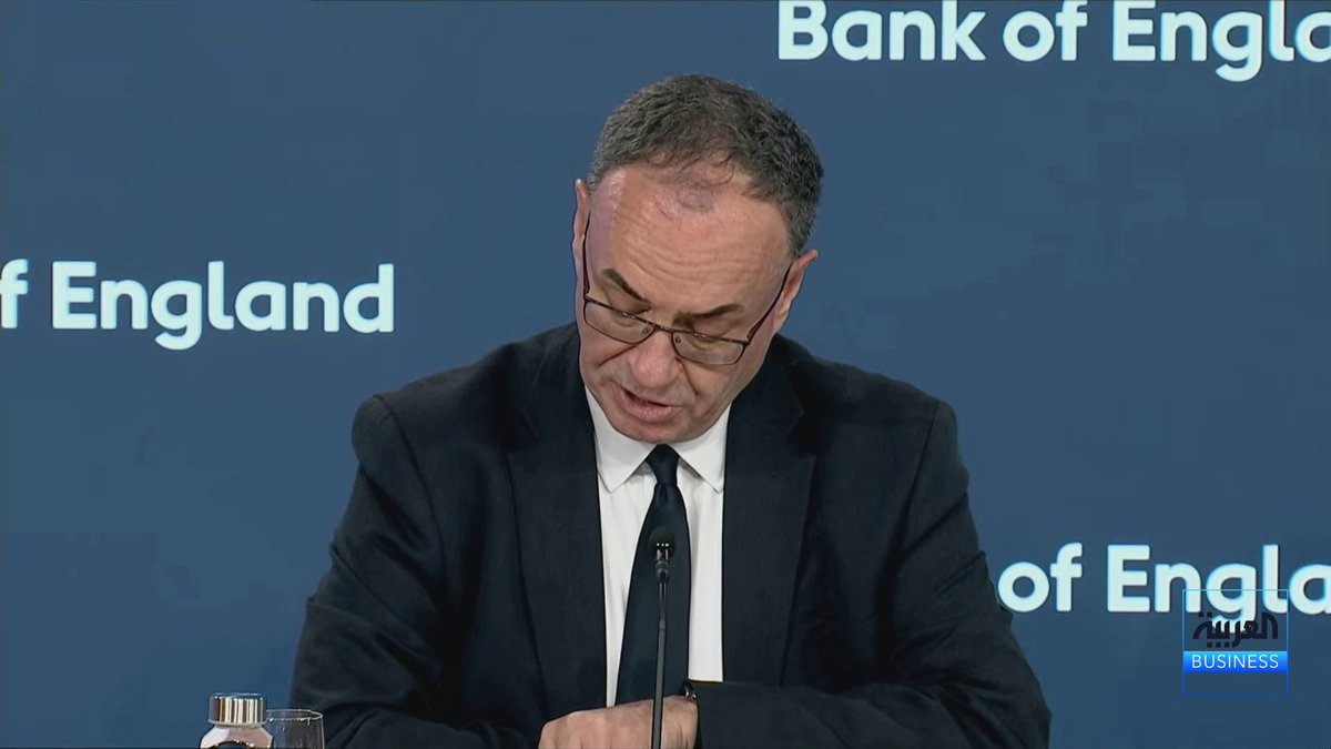 محافظ بنك إنجلترا آندرو بيلي: صدمات أسعار الطاقة تسببت بحالة من عدم اليقين الاقتصادي وأثرت بشكل مباشر وملموس على الاقتصاد البريطاني وفواتير الأسر. يُتوقع أن تؤدي التطورات الراهنة إلى زيادة التضخم بنحو 0.5% خلال الشهر المقبل. التضخم المتكرر جعل الأسر والشركات أكثر حساسية تجاه أي ارتفاع جديد في الأسعار. أرباح الشركات لم تتأثر بشكل كبير حتى الآن، رغم توقع انخفاض الناتج المحلي الإجمالي لاحقاً. الأجور قد ترتفع مستقبلاً إذا استمرت أسعار الطاقة في الارتفاع لفترة أطول جرس الإغلاق _Business 