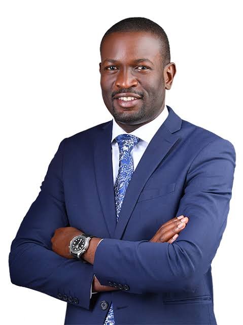 EVANSMUTAVI2's tweet photo. The problem with @edwinsifuna is pretending to be a senator when he is the president....
#LindaMwananchi https://t.co/fuVOeH8pTt