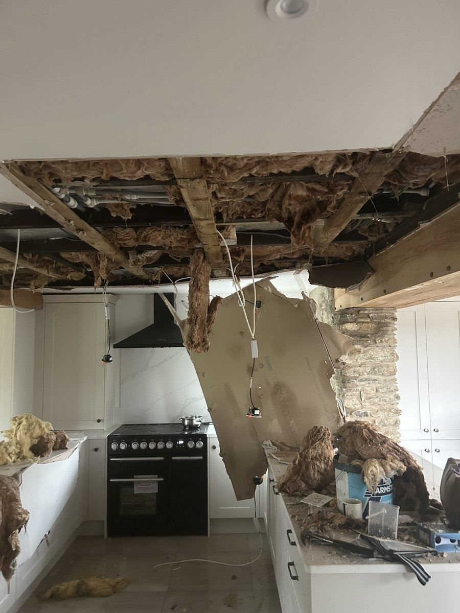 dave_V_goliath's tweet photo. @MCurranClaims Burst pipe fitting in September 2024. No mitigation authorised. https://t.co/E7U6IkBfTq