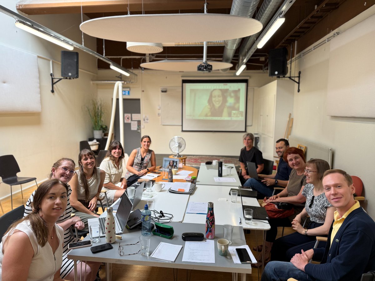 bioazul_spain's tweet photo. 🌱 ¡Dos días de aprendizaje en #Malmö con el equipo de #ECOPATH!

Seguimos trabajando para acercar la formación en #ESG y #EconomíaCircular a las pymes. 👣 ¡Muy pronto compartiremos más novedades!

#ErasmusPlus #Gamificacion #PYMES https://t.co/RTJoEho4dk