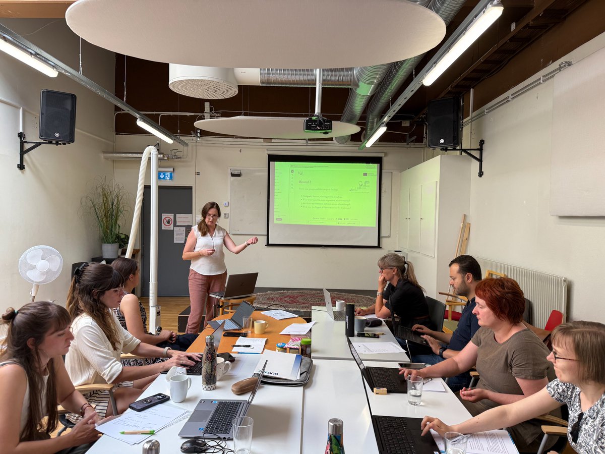 bioazul_spain's tweet photo. 🌱 ¡Dos días de aprendizaje en #Malmö con el equipo de #ECOPATH!

Seguimos trabajando para acercar la formación en #ESG y #EconomíaCircular a las pymes. 👣 ¡Muy pronto compartiremos más novedades!

#ErasmusPlus #Gamificacion #PYMES https://t.co/RTJoEho4dk