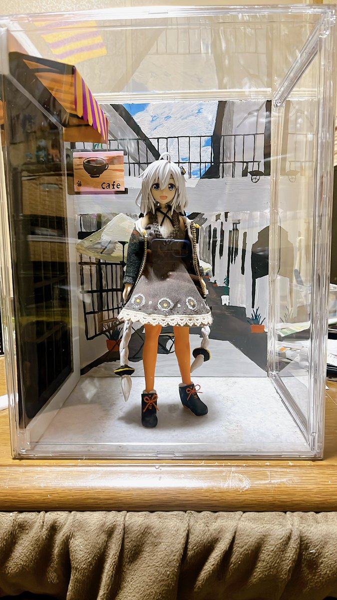 w33O2BVqp1PkpoS's tweet photo. 左側を作ろうとしたけど、後ろとのズレが出そうなのでこれにて完成。
画像４枚目が参考にしてるものです。

天井からライト照らすのもありかも
#紲星あかり https://t.co/p0pe3DisSu