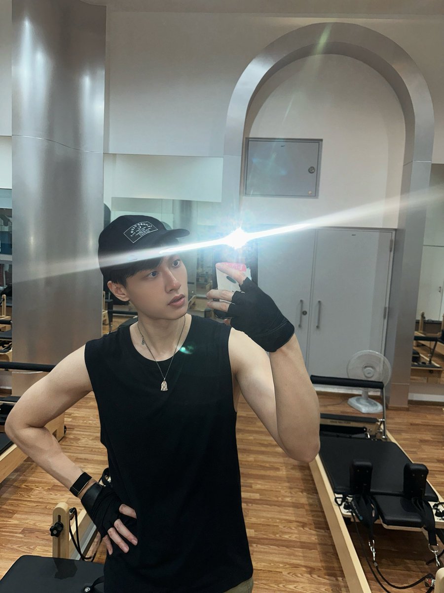 gunnapatn's tweet photo. 👋🏻 July #Gunnapatn https://t.co/55M66pttRB