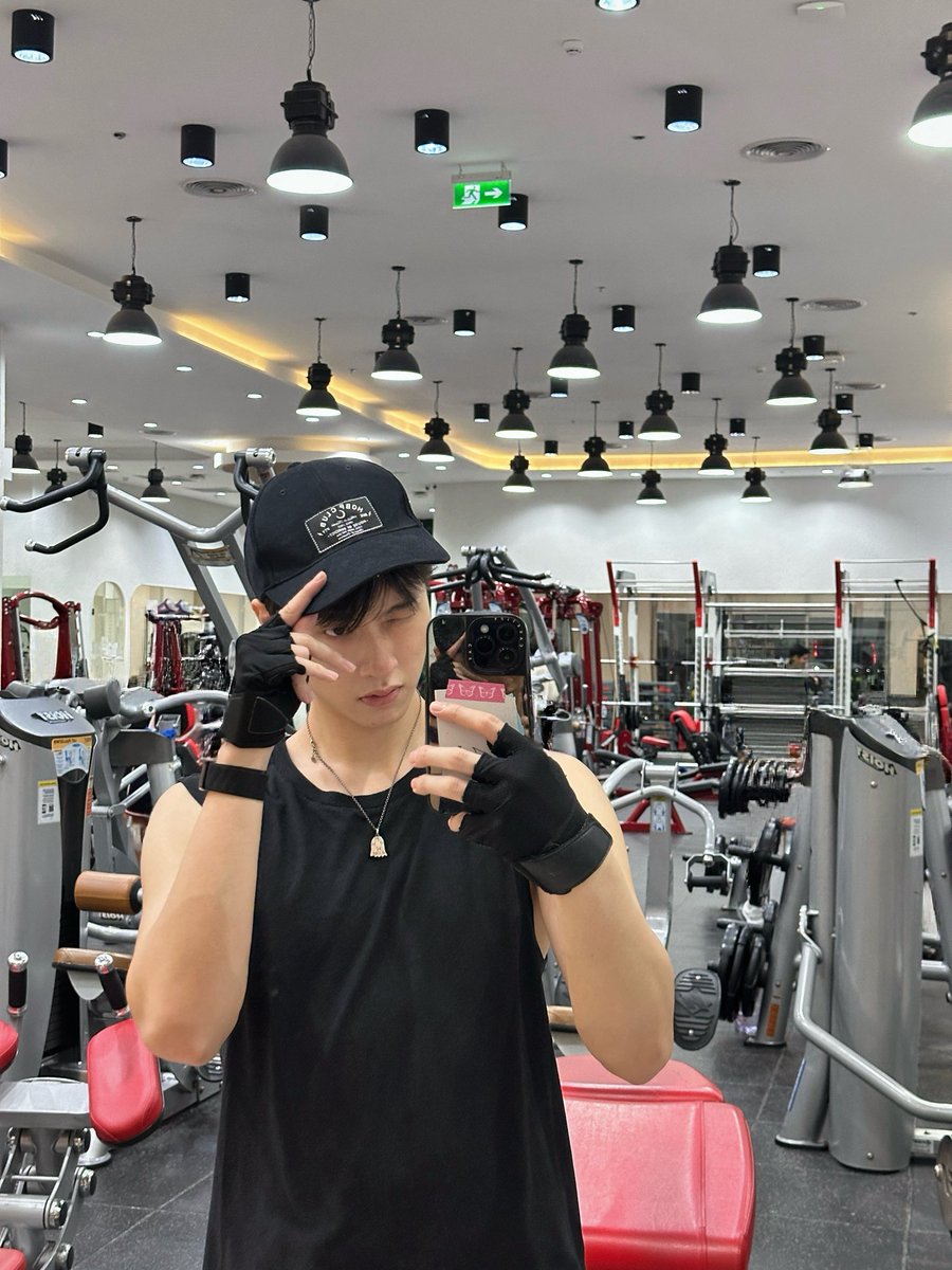 gunnapatn's tweet photo. 👋🏻 July #Gunnapatn https://t.co/55M66pttRB
