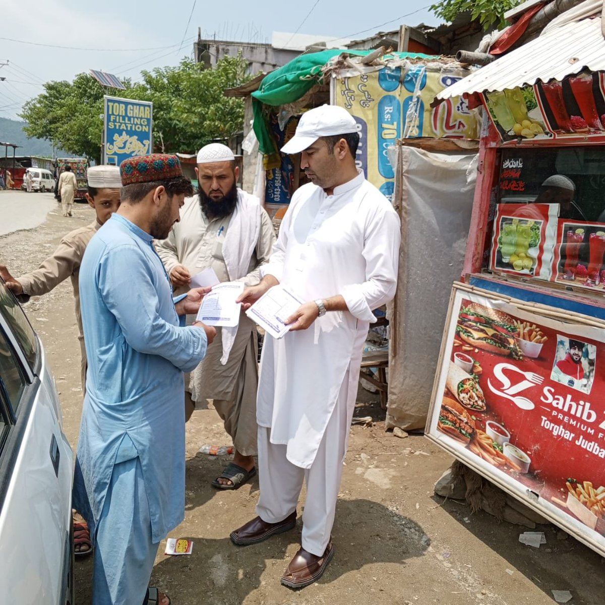 dyotorghar's tweet photo. Dengue Awareness Campaign – District Youth Office Torghar

Under the directions of the Directorate of Youth Affairs and the District Administration Torghar, the District Youth Office Torghar conducted a Dengue Awareness Campaign in Maragai Bazaar.
@youthaffairsgov https://t.co/ftdtqvlAZU