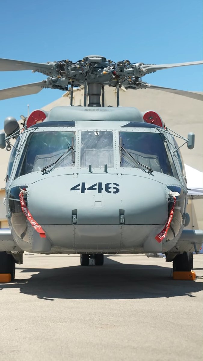 aag_th's tweet photo. 🇮🇱🇺🇸⚓️AAG_th บันทึกประจำวัน: อิสราเอลนำเฮลิคอปเตอร์ใช้งานทางทะเล SH-60F มือสองสหรัฐฯเครื่องแรกจาก 8เครื่องเข้าประจำการ
https://t.co/xuMniiyOQC
#Israel #AirForce @IAFsite #Navy @IDF @Israel_MOD #USA @StateDept @DeptofWar @Sikorsky @LockheedMartin #SH60F #Seahawk #Helicopter https://t.co/k7JAVkNEFu